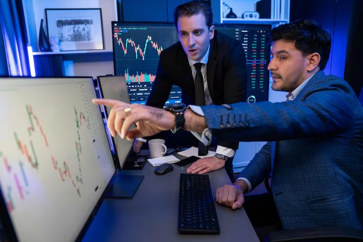 Our Crypto Tax Advisory Services help UK investors, traders, and businesses address challenges such as: