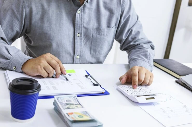 Expert Private Wealth and Income Tax Planning Services Helping Clients Manage Tax Efficiently