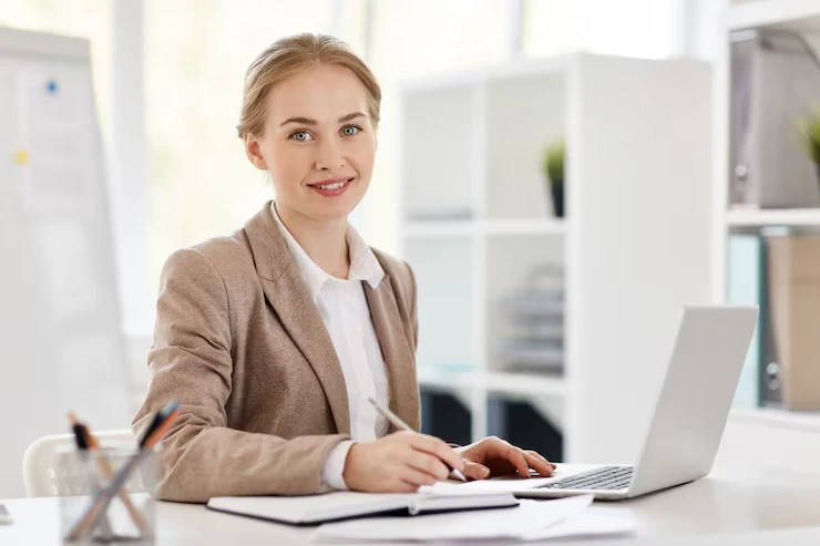 VAT Accountant UK for Financial Control and Compliancess